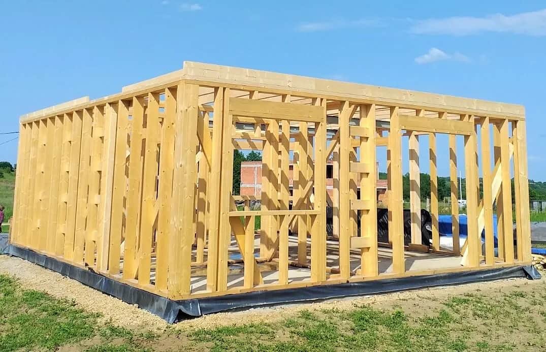 Dom szkieletowy na ile lat? Poznaj fakty o trwałości konstrukcji