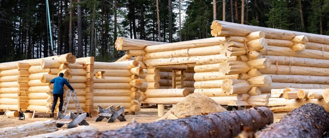 Ile kosztuje dom z bali? Poznaj ukryte koszty budowy i zakupu