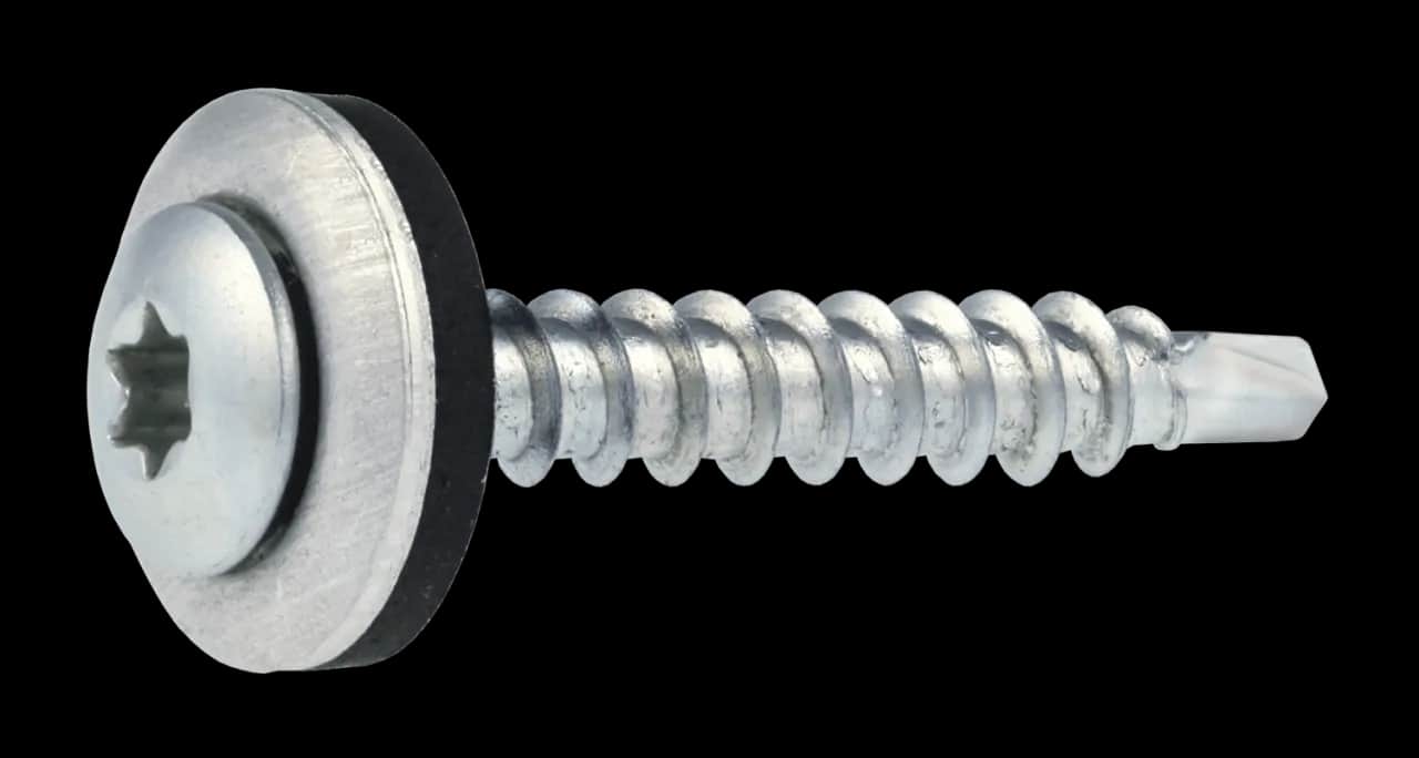 Jakie wkręty do łat dachowych zapewnią trwałość i bezpieczeństwo?