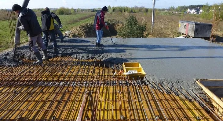 Otulina zbrojenia: Klucz do trwałości i bezpieczeństwa konstrukcji